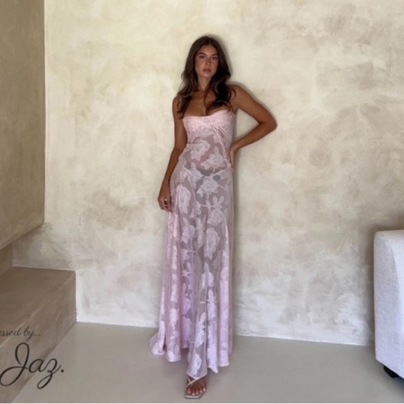 House of Cb 'Seren' Soft Pink Floral Lace Back Maxi Dress NWOT size M - Picture 12 of 15